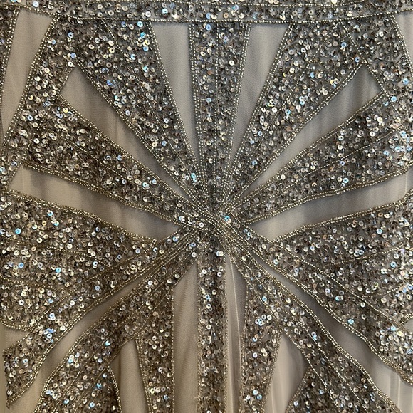 NWT AIDAN MATTOX BEADED SILVER GOWN - Picture 9 of 17